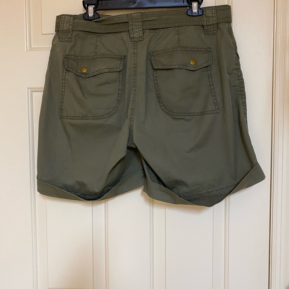 Ralph Lauren Army Green Cotton Shorts - Picture 6 of 6